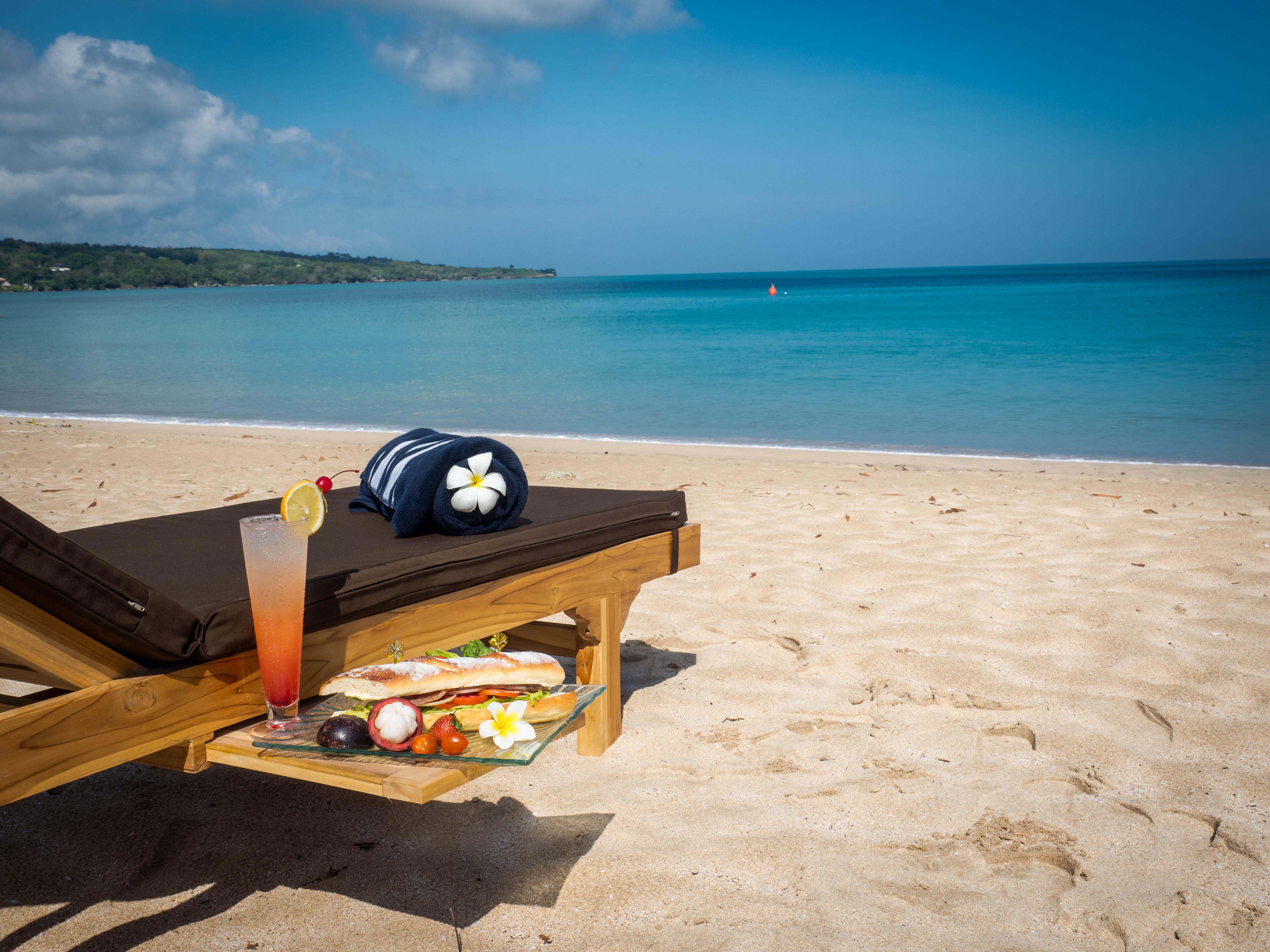Fox Hotel Jimbaran Beach Bali Exterior foto
