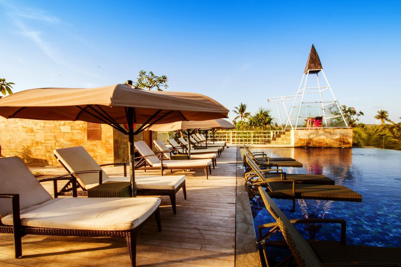 Fox Hotel Jimbaran Beach Bali Exterior foto